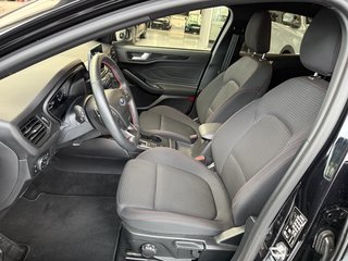 Ford Focus ST-Line Automatik Navi LED Winterpaket Allwetterreifen - bilder 9