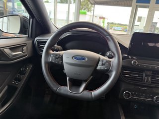 Ford Focus ST-Line Automatik Navi LED Winterpaket Allwetterreifen - bilder 4