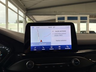 Ford Focus ST-Line Automatik Navi LED Winterpaket Allwetterreifen - bilder 13
