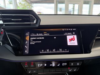 Audi A3 Sportback S-Line Sport Autom.. Matrix Pano 19" ACC - bilder 16