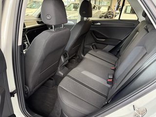 Volkswagen T-Roc Life Autom., LED Navi PDC AHK - bilder 10