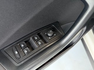Volkswagen T-Roc Life Autom., LED Navi PDC AHK - bilder 7