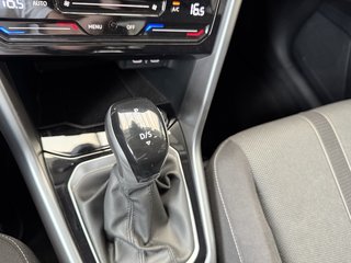 Volkswagen T-Roc Life Autom., LED Navi PDC AHK - bilder 23