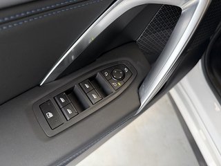 BMW X1 18 i sDrive M Sport Autom., LED Navi Kamera Tempomat - bilder 9