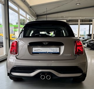 MINI Cooper S Sport Autom., LED Kamera CarPlay Tempomat - bilder 22