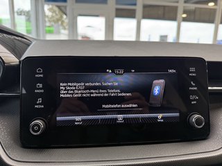 Skoda Fabia Autom., LED Virtual Sitzhzg. CarPlay - bilder 16