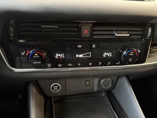 Nissan Qashqai Tekna Automatik LED 360Kamera Navi ACC - bilder 17