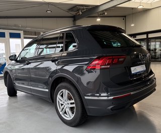 Volkswagen Tiguan Life Autom., LED AHK ACC Navi HuD - bilder 4