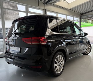 Volkswagen Touran Highline Autom. LED Navi 7-Sitzer AHK - photo 5