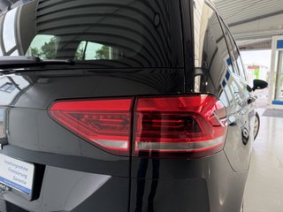 Volkswagen Touran Highline Autom. LED Navi 7-Sitzer AHK - photo 8