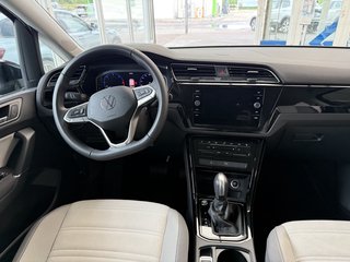 Volkswagen Touran Highline Autom. LED Navi 7-Sitzer AHK - photo 3