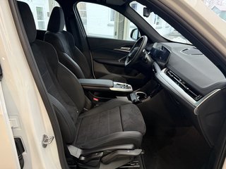 BMW X1 18 i sDrive M Sport Autom., LED Navi Kamera Tempomat - foto 2