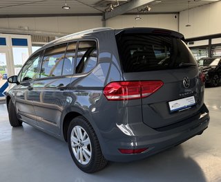 Volkswagen Touran Comfortline Autom., Navi 7-Sitzer Kamera AHK - photo 4