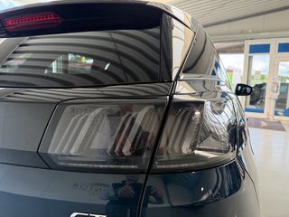 Peugeot 3008 GT Sport Autom., LED Kamera ACC Navi - photo 1
