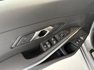 BMW 330 i xDrive M Sport Autom., LED Navi Kamera ACC - photo 9