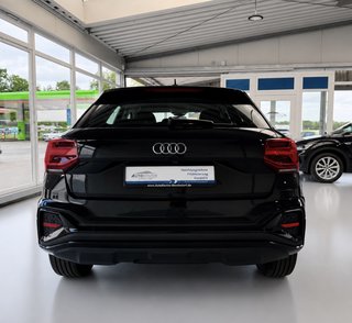 Audi Q2 35 TFSI S line Sport Autom., Black Matrix Kamera ACC - foto 4
