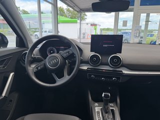 Audi Q2 35 TFSI S line Sport Autom., Black Matrix Kamera ACC - foto 3