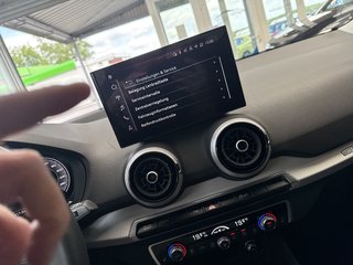 Audi Q2 35 TFSI S line Sport Autom., Black Matrix Kamera ACC - foto 24