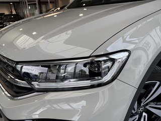 Volkswagen T-Roc R-Line Sport Autom., IQ Light +IQ Drive Virtual Kamera - photo 7