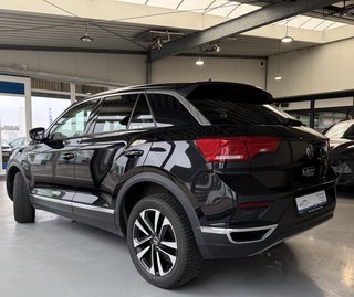 Volkswagen T-Roc United Autom.. Navi PDC Standhzg. CarPlay + Allwetter - bilder 4