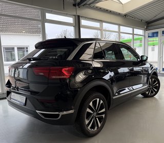 Volkswagen T-Roc United Autom.. Navi PDC Standhzg. CarPlay + Allwetter - bilder 5