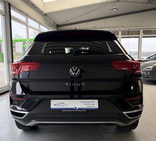 Volkswagen T-Roc United Autom.. Navi PDC Standhzg. CarPlay + Allwetter - bilder 6