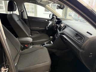 Volkswagen T-Roc United Autom.. Navi PDC Standhzg. CarPlay + Allwetter - bilder 1