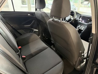 Volkswagen T-Roc United Autom.. Navi PDC Standhzg. CarPlay + Allwetter - bilder 2