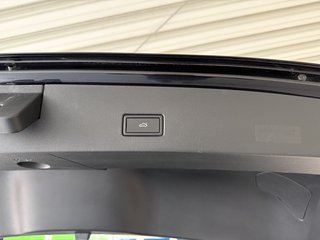 Volkswagen T-Roc United Autom.. Navi PDC Standhzg. CarPlay + Allwetter - bilder 7