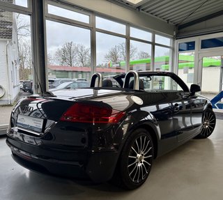 Audi TT Roadster 1.8 TFSI Navi PDC Tempomat - bilder 5