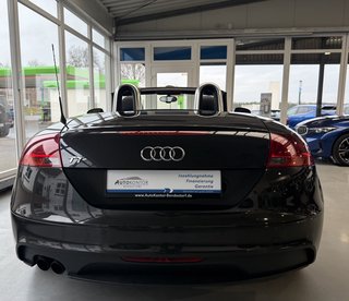 Audi TT Roadster 1.8 TFSI Navi PDC Tempomat - bilder 6