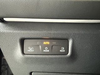 Volkswagen Tiguan Elegance Autom., IQ Light 360Kamera Navi ACC - foto 11