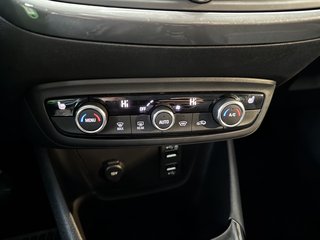 Opel Crossland Elegance Paket  LED Navi Kamera CarPlay - bilder 18