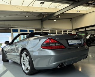 Mercedes-Benz SL 350 Autom., AMG Pano H/K Comand ABC Xenon - photo 4