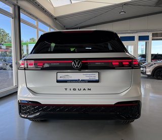 Volkswagen Tiguan R-Line Sport 4Motion Autom., IQ Light HuD AHK - bilder 28