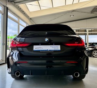 BMW 118 d M Sport Autom., LED Pano Navi HuD H/K Sound ACC - photo 25