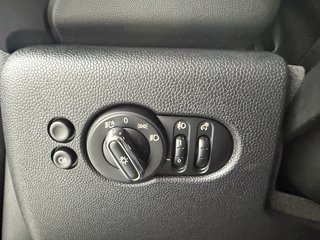 MINI Cooper S Sport Autom., LED ACC Navi Kamera - foto 7