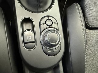 MINI Cooper S Sport Autom., LED ACC Navi Kamera - foto 9