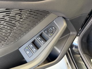 BMW 120 M Sport Autom., Navi Kamera ACC MY25 - bilder 8