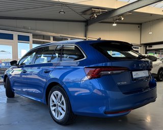 Skoda Octavia Combi Selection TDi Autom., LED Kamera ACC Virtual - bilder 4