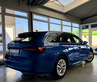 Skoda Octavia Combi Selection TDi Autom., LED Kamera ACC Virtual - bilder 5