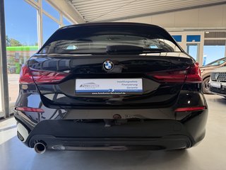 BMW 118 i Sport Line Autom., LED Navi PDC Tempomat - foto 7