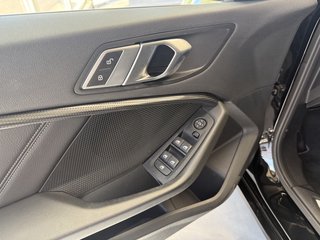 BMW 118 i Sport Line Autom., LED Navi PDC Tempomat - foto 6