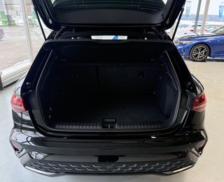Audi A3 Sportback S-Line Sport Autom., LED Matrix Pano Sonos - bilder 6