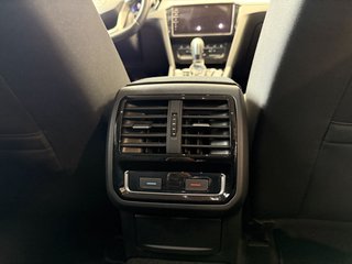 Volkswagen Passat Variant Tdi Autom. Navi Kamera ACC LED Virtual - bilder 3