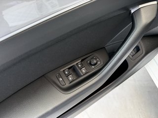 Volkswagen Passat Variant Tdi Autom. Navi Kamera ACC LED Virtual - bilder 6