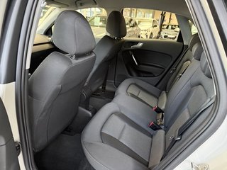 Audi A1 Sportback sport Tempomat Allwetter PDC - bilder 1