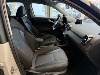 Audi A1 Sportback sport Tempomat Allwetter PDC - bilder 2