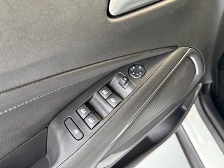 Opel Crossland Elegance  LED Navi Kamera Tempomat - photo 6