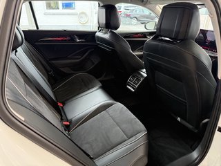 Volkswagen Passat Variant Elegance Autom.,  LED ACC HuD Kamera Navi - photo 2